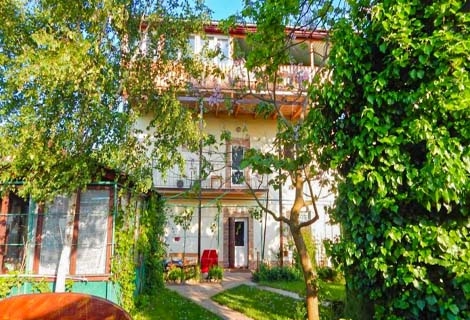 Зеленый дворик у Марины Веснянка