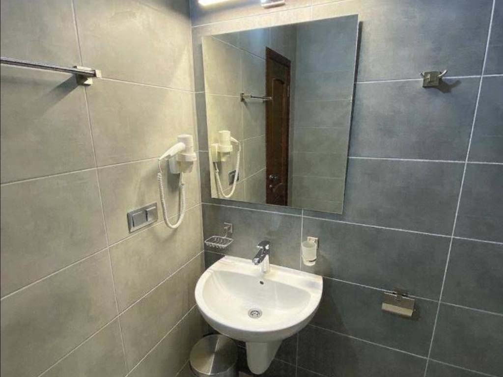 123